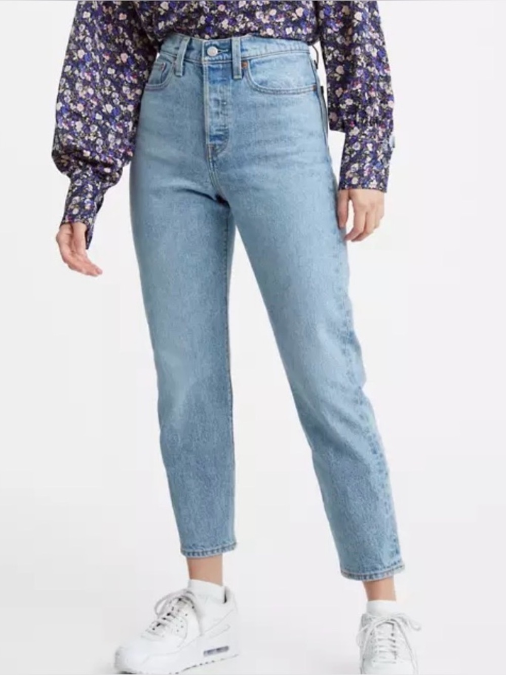 Levi’s Premium Wedgie Icon Fit Light Wash Ankle Jeans
